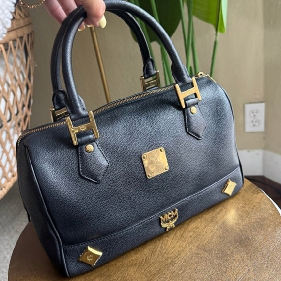 🌟BAG GAME ITEM MCM Vintage Boston Top Handle Satchel Bag w/COA! - Picture 1 of 14